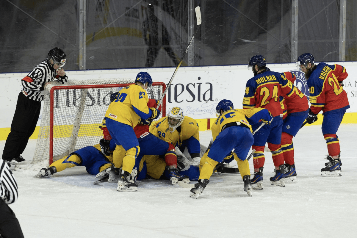 Україна хокей