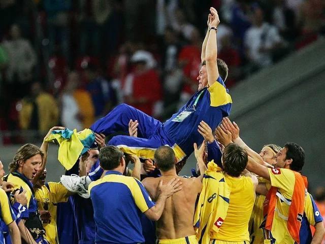Україна