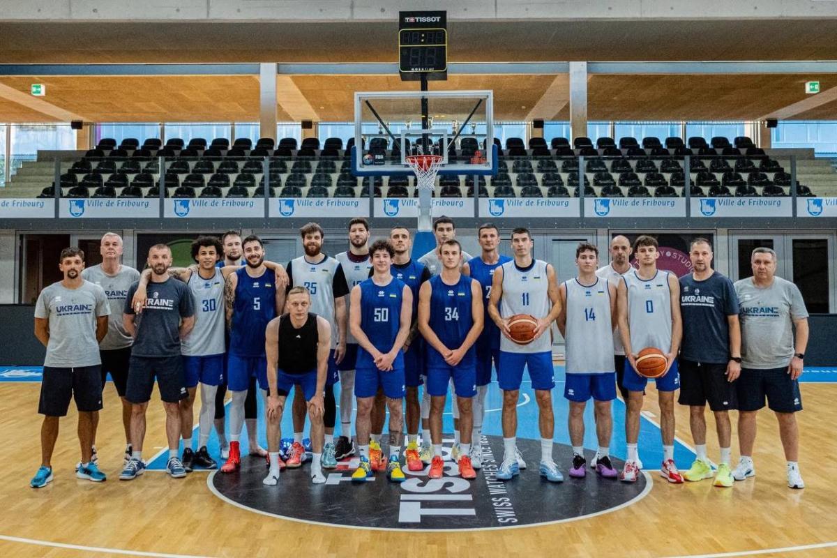 Україна