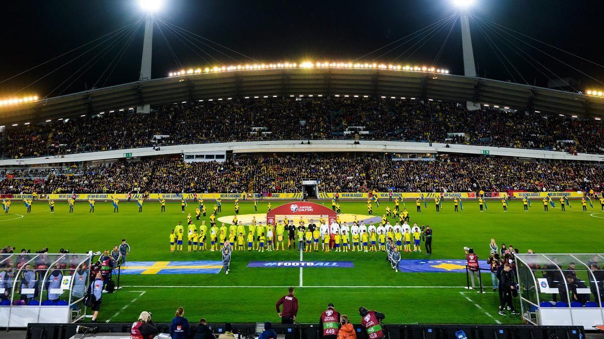 Швеція - Косово 131025