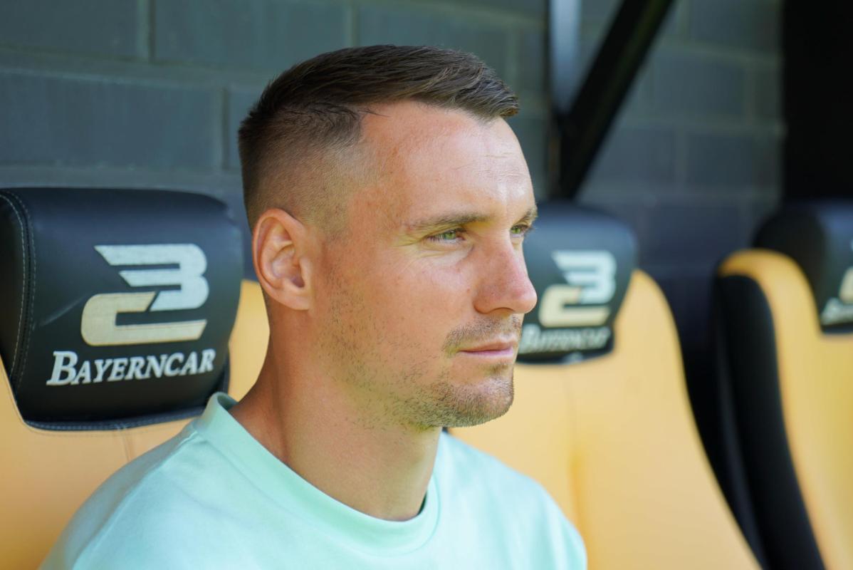 denys_oliinyk_220704-