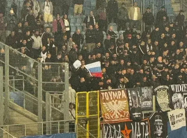 ПАОК російський прапор